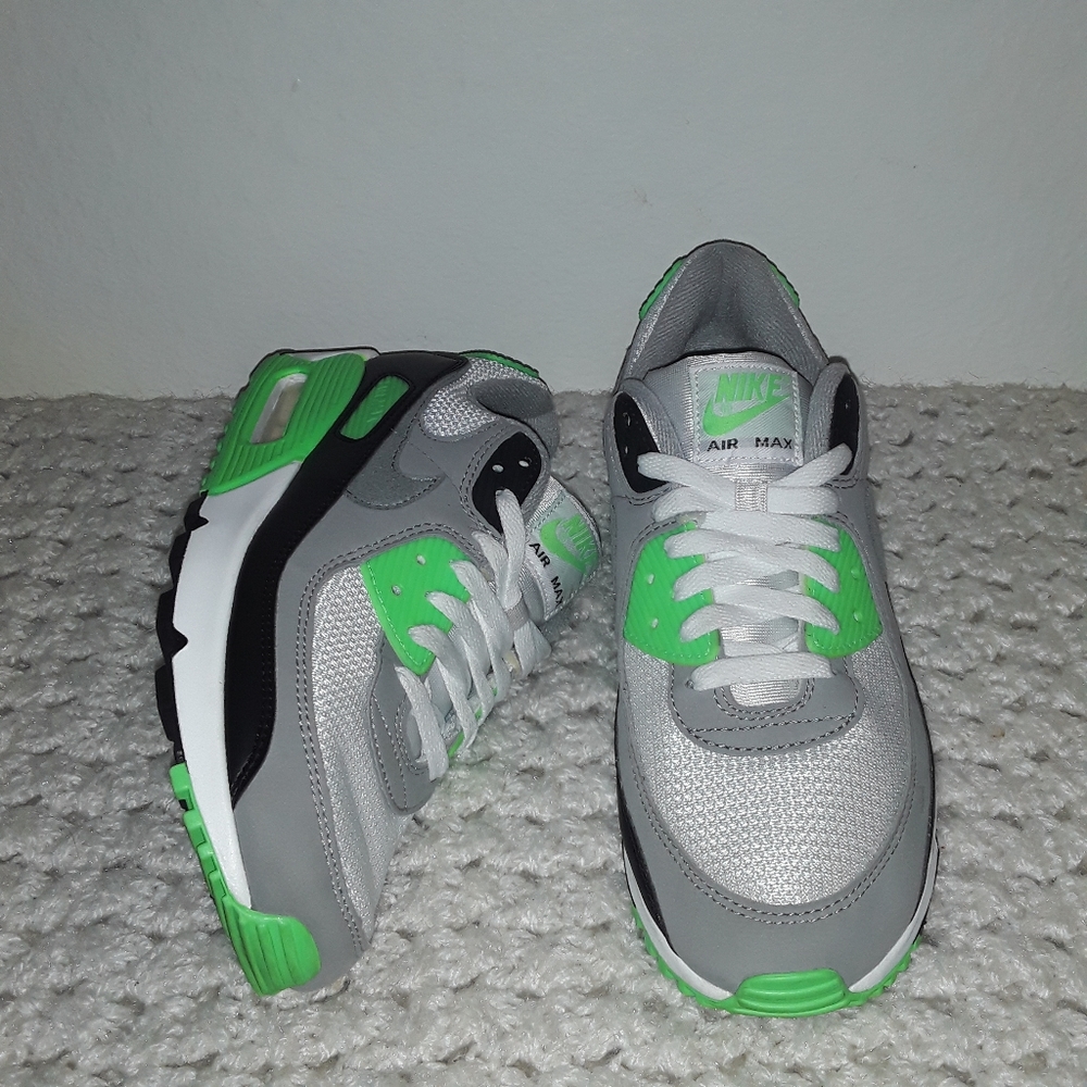 Nike AIR MAX 90 “Lime” Men size 9